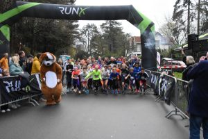 Start van de Family-run van de Lions Heuvelloop.